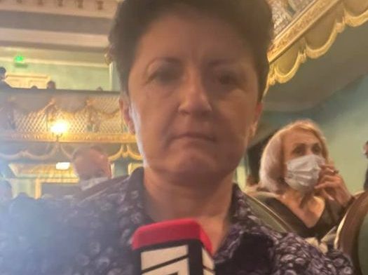 Министр культуры Грузии отняла микрофон у журналистки оппозиционного канала