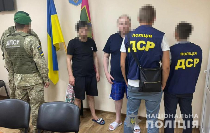 Прятались в подсолнухах. Украинская полиция задержала «криминальных авторитетов» из Грузии