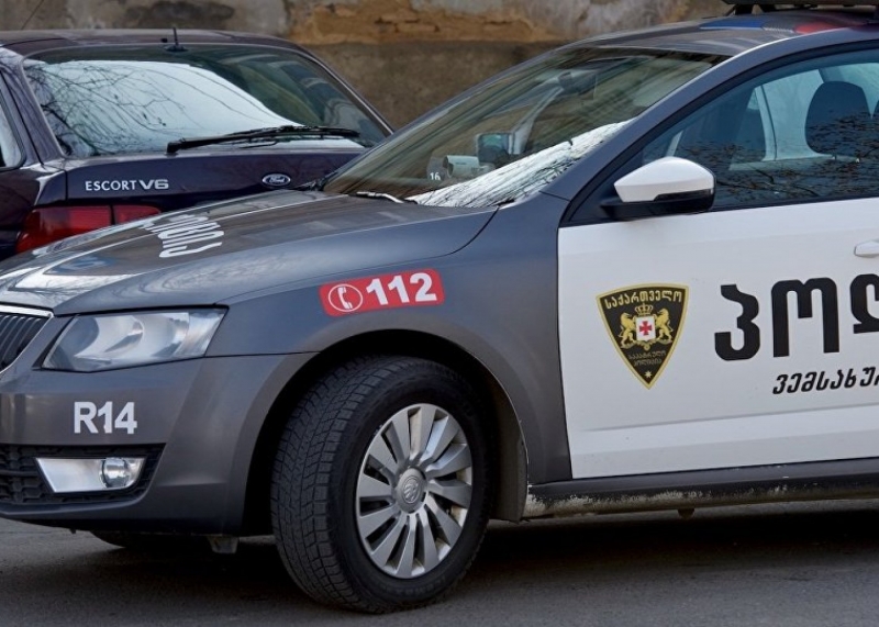 Полиция задержала жителя Тбилиси, который с ножом напал на свою подругу