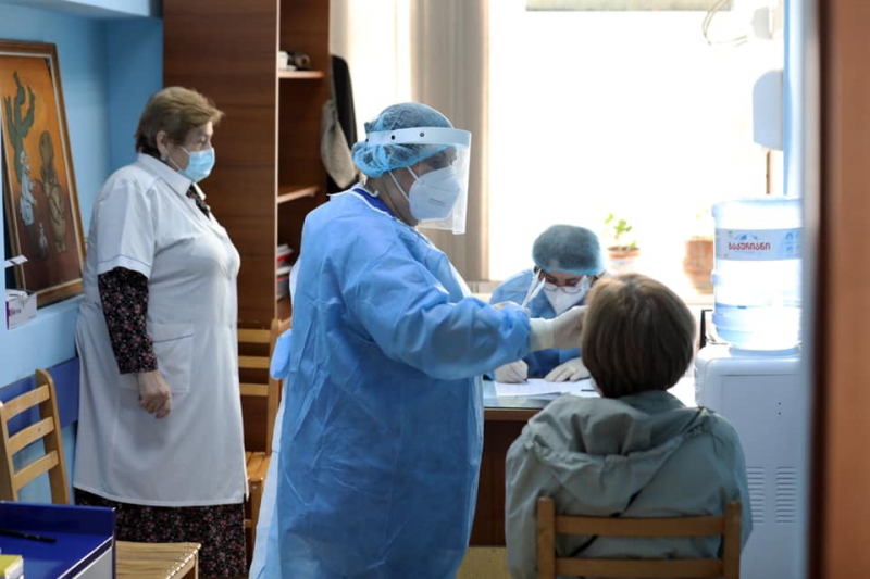 Коронавирус в Грузии: более 5 тысяч новых случаев, скончались 42 пациента