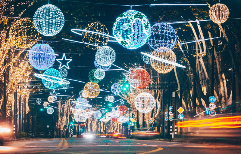 В Тбилиси новогоднюю иллюминацию включат 10 декабря