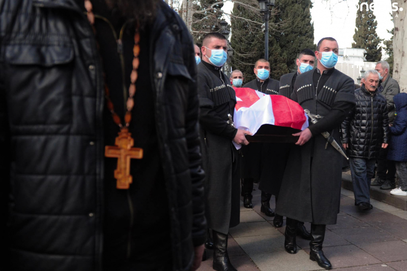 Погибших в Украине добровольцев из Грузии похоронили в Тбилиси