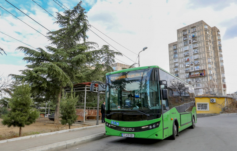 В Тбилиси запускают новые маршруты автобусов и микроавтобусов