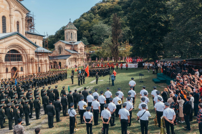 В Кутаиси отпраздновали 12-летние Кадетского военного лицея имени Георгия Квинитадзе
