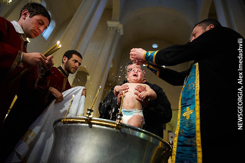 Патриархия Грузии объявила о 67-м массовом крещении младенцев