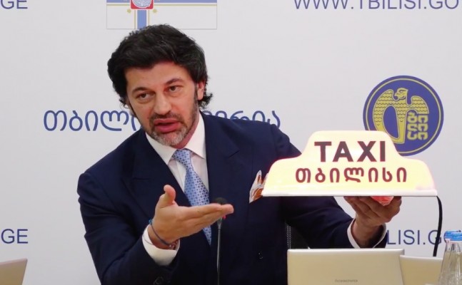 Мэрия Тбилиси вводит привилегии для такси категории А