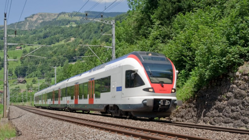 Пассажирский поезд Баку-Тбилиси-Анкара хотят запустить три страны