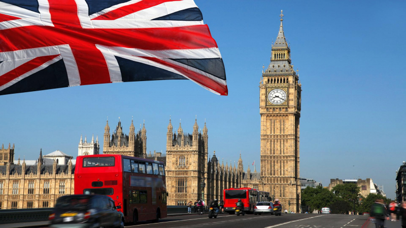 Великобритания ввела требование транзитных виз для граждан Грузии и России