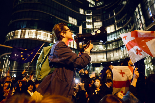 Фотоистория | Акция протеста, шествие и молитва в Страстную пятницу