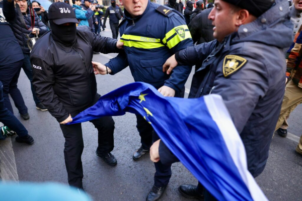 Фотоистория | Полиция применила силу для разгона 48-часовой акции протеста у ТГУ