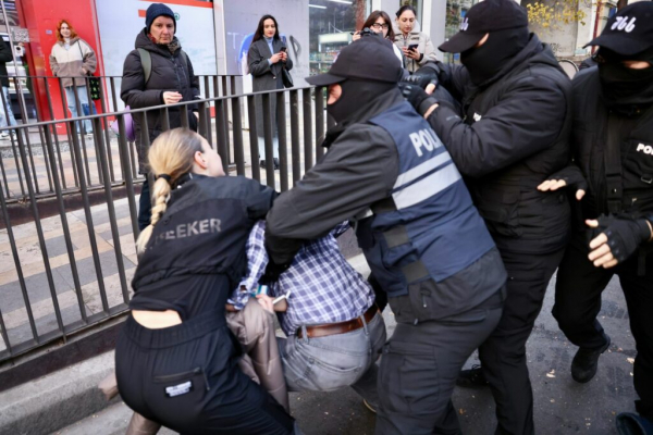 Фотоистория | Полиция применила силу для разгона 48-часовой акции протеста у ТГУ