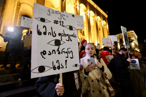 В Тбилиси проходит митинг «Верни свой голос», оппозиция разбила палатки возле ТГУ