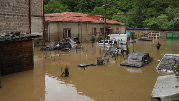 Правительство Армении компенсирует ущерб жителям пострадавших от наводнения областей
