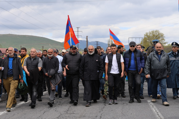 «Баку пытается остановить процесс делимитации границы»: мнение из Еревана