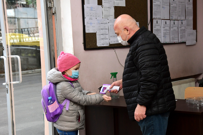В Минздраве Грузии исключают введение новых регуляций в школах и детсадах из-за коронавируса